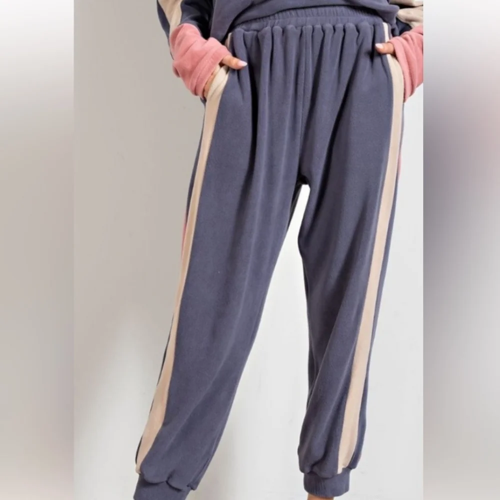 Easel Striped Joggers - Picture 2 of 3
